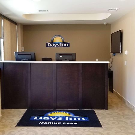 Days Inn By Wyndham Brooklyn Marine Park New York Extérieur photo
