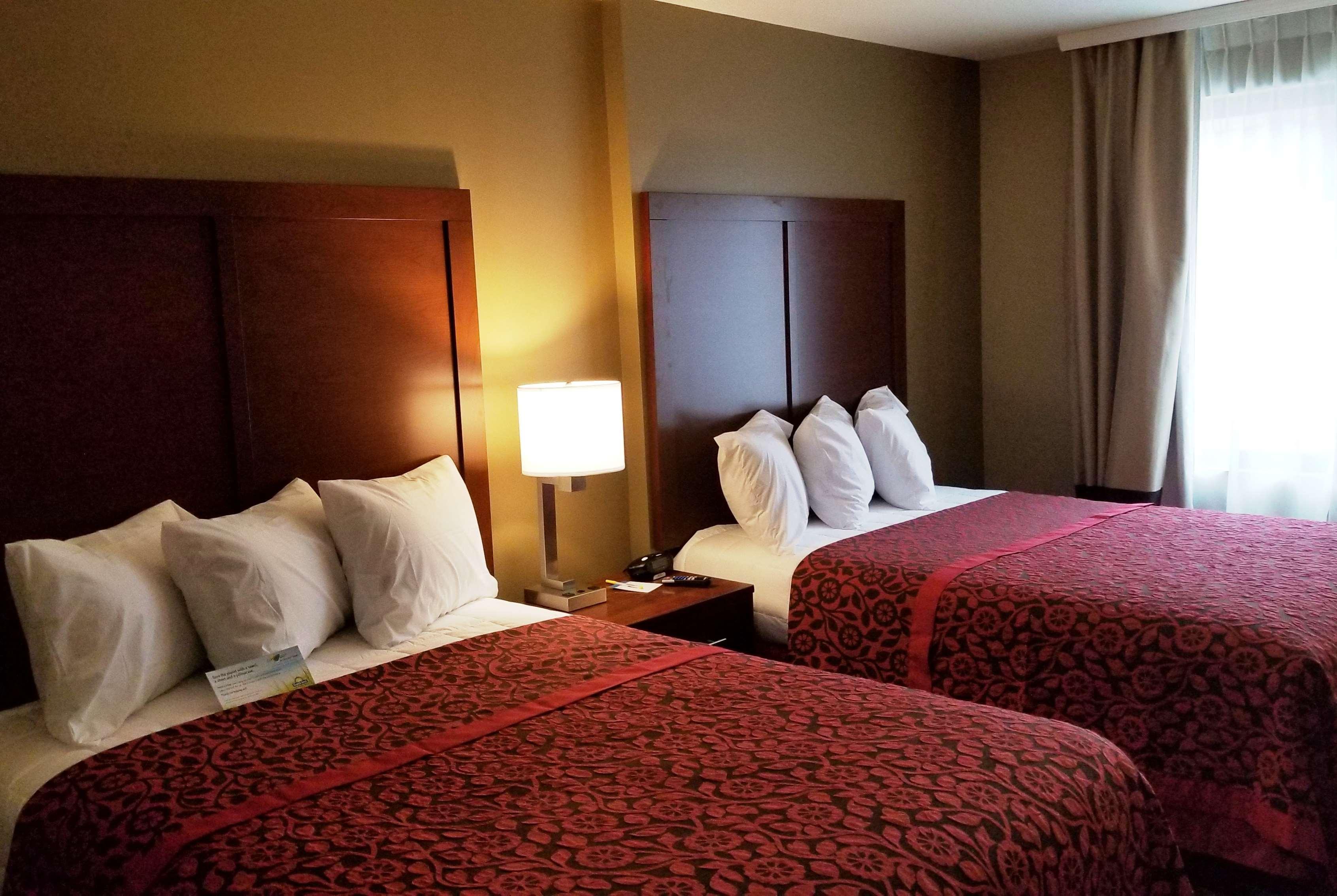 Days Inn By Wyndham Brooklyn Marine Park New York Extérieur photo