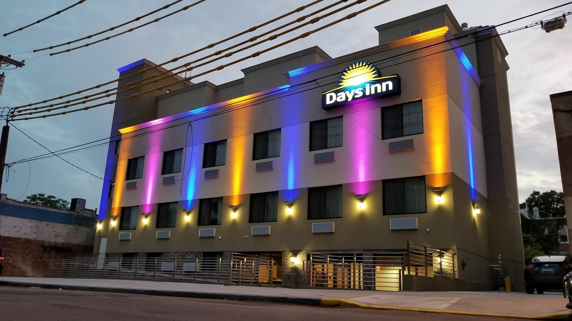 Days Inn By Wyndham Brooklyn Marine Park New York Extérieur photo